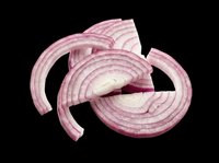 Sliced red onion rings isolated on transparent background, ready for culinary design, food packaging, recipe graphics, cooking blogs, restaurant menus, and print-on-demand products.