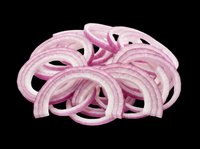 Sliced red onion rings isolated on transparent background, ready for culinary design, cooking blogs, recipe graphics, food packaging, restaurant menus, and print-on-demand products.