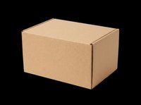 Closed cardboard shipping box isolated on transparent background, ready for packaging design, e-commerce graphics, logistics branding, print-on-demand products and commercial use.