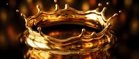 Golden liquid crown splash with dynamic motion and warm amber tones, isolated on dark background, suitable for luxury, cosmetics, skincare, and premium product packaging design.