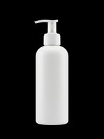White pump dispenser bottle isolated on transparent background, ready for cosmetic, skincare, and cleaning product packaging design, labels, and print-on-demand applications.