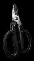 Metal tin snips with black textured handles and silver cutting blades, isolated on transparent background. Ready for design use on t-shirts, clipart, stickers, print-on-demand products, and sublimation projects.