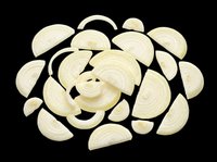 Sliced onion rings isolated on transparent background, ready for culinary design, recipe graphics, cooking blogs, food packaging, and print-on-demand products.